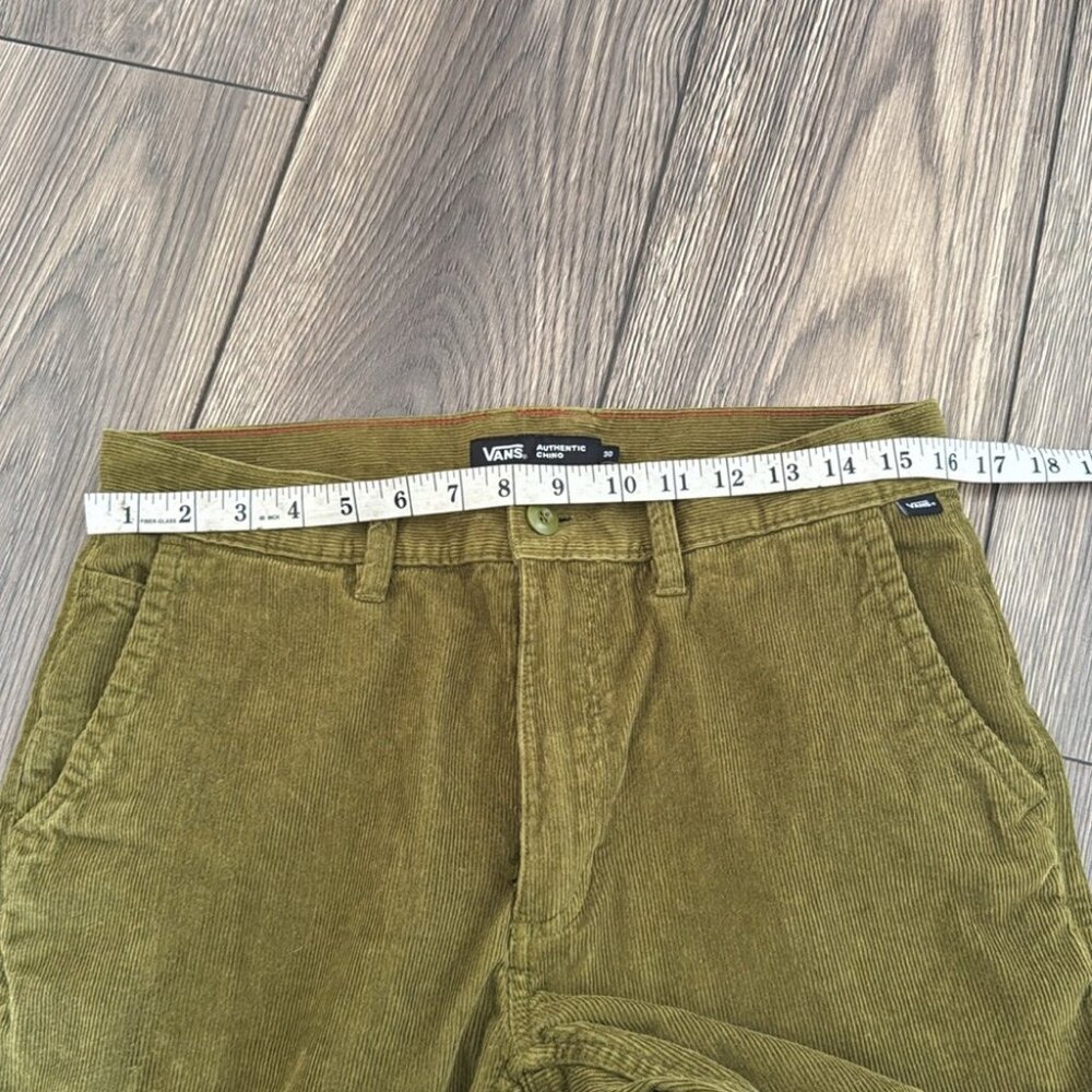 Authentic Chino Cord Relaxed Pant size 30 in olive green - Picture 5 of 6